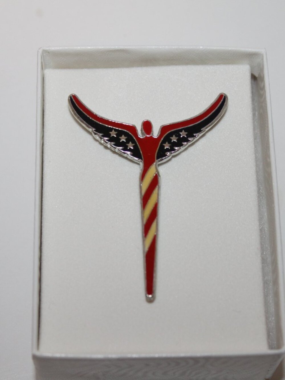 NEW Lavaggi Patriotic Angel Pin